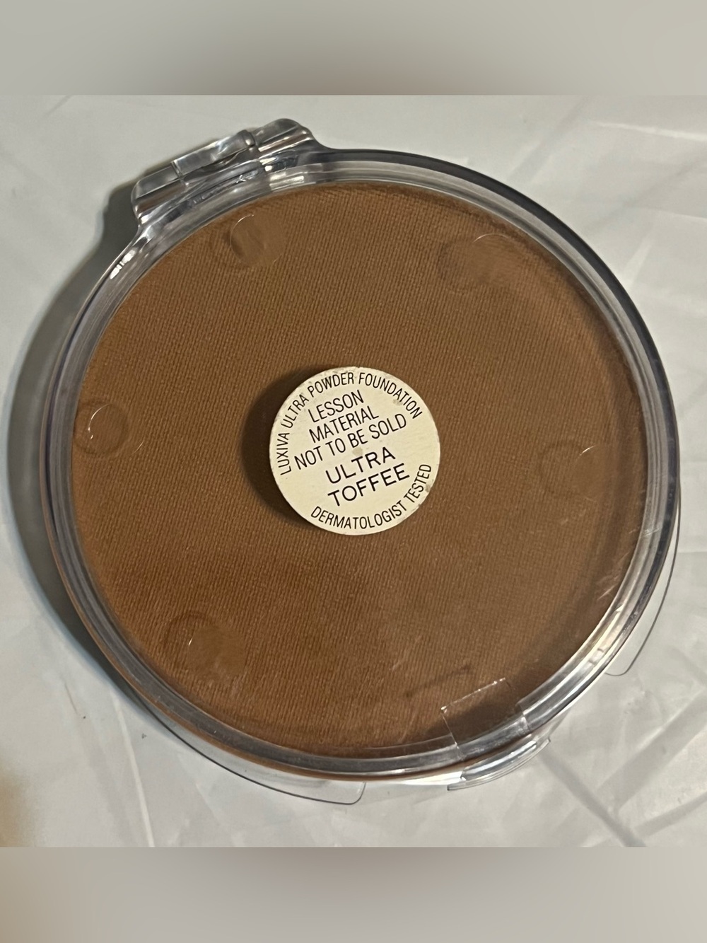 Merle Norman Luxiva Ultra Powder Foundation Ultra Toffee